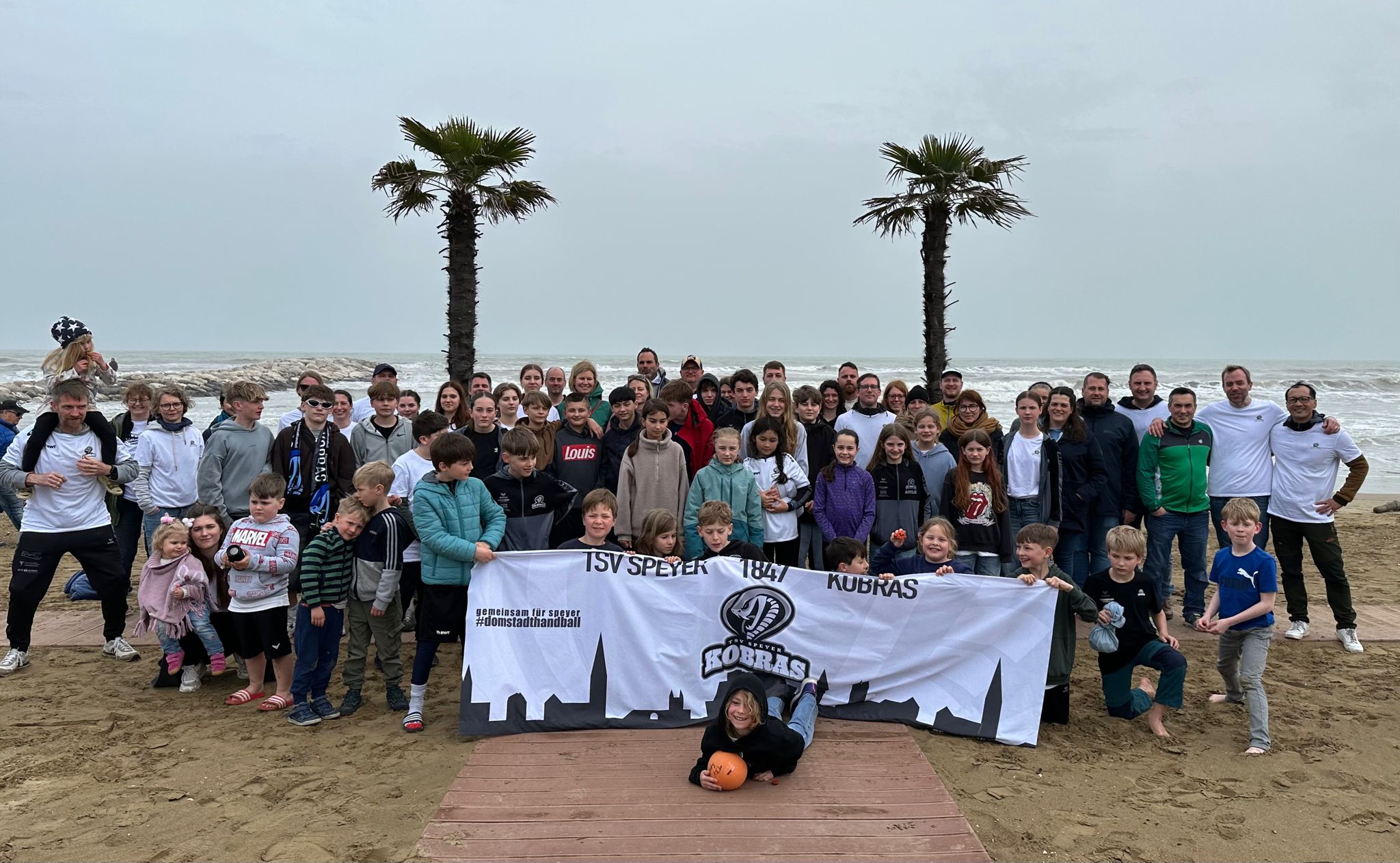 Easter Beachhandball Cup 2024 in Italien: Sandstrand und Spaß für unsere Kobras